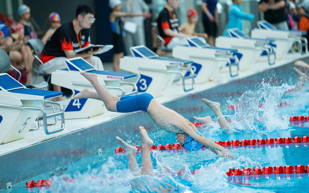 Razlika između rekreativnog i takmičarskog plivanja kod dece